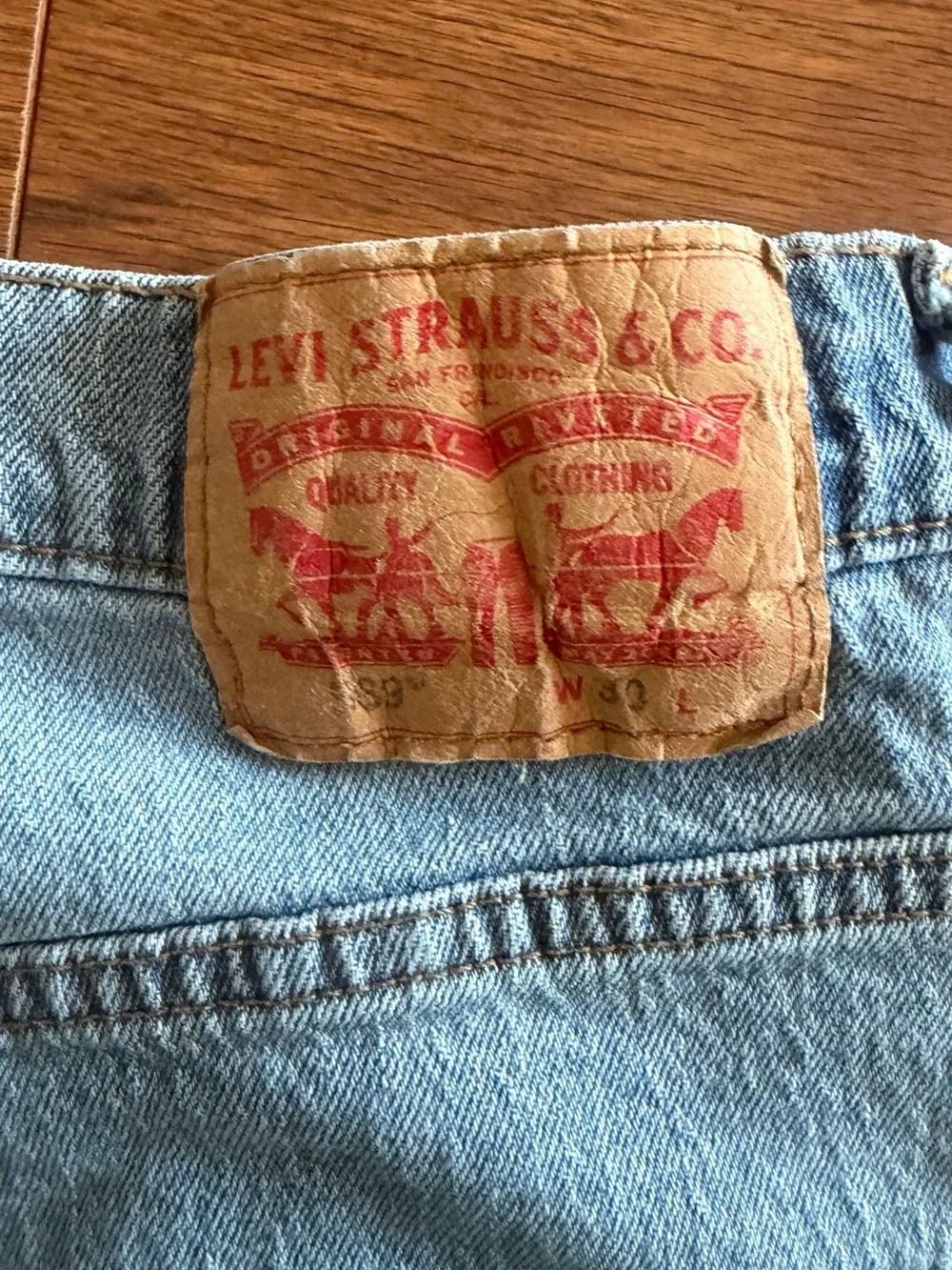 Men’s size 28 y2k Levi's Light Wash Blue Denim Shorts - Classic Five-Pocket